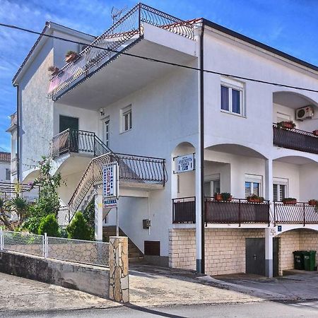 Apartments Milenka Trogir Exterior photo